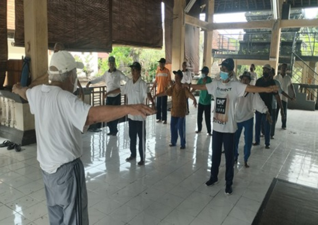 Kegiatan Posyandu Lansia Desa Dalung di Banjar Tegeh